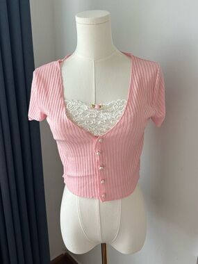 Romwe Pink & White Lace Short-Sleeve Button Crop Top Coquette Femenine Kawaii